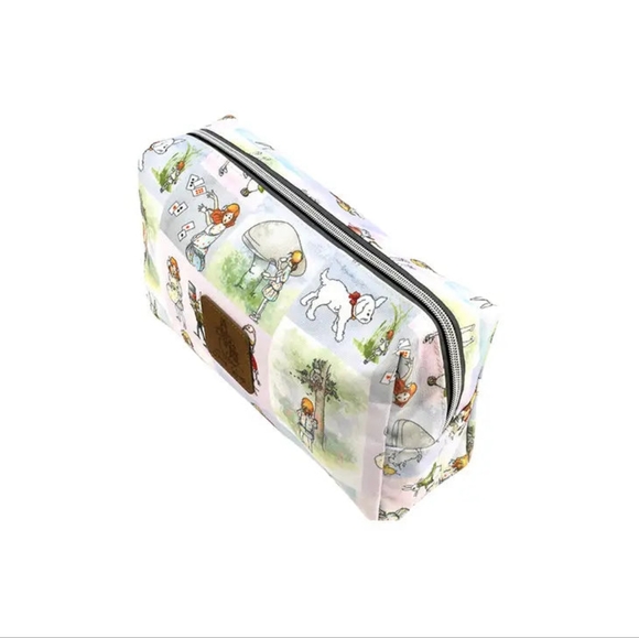 COPY - 'Alice In Wonderland' Extra Large Organizer Bag - Picture 2 of 4